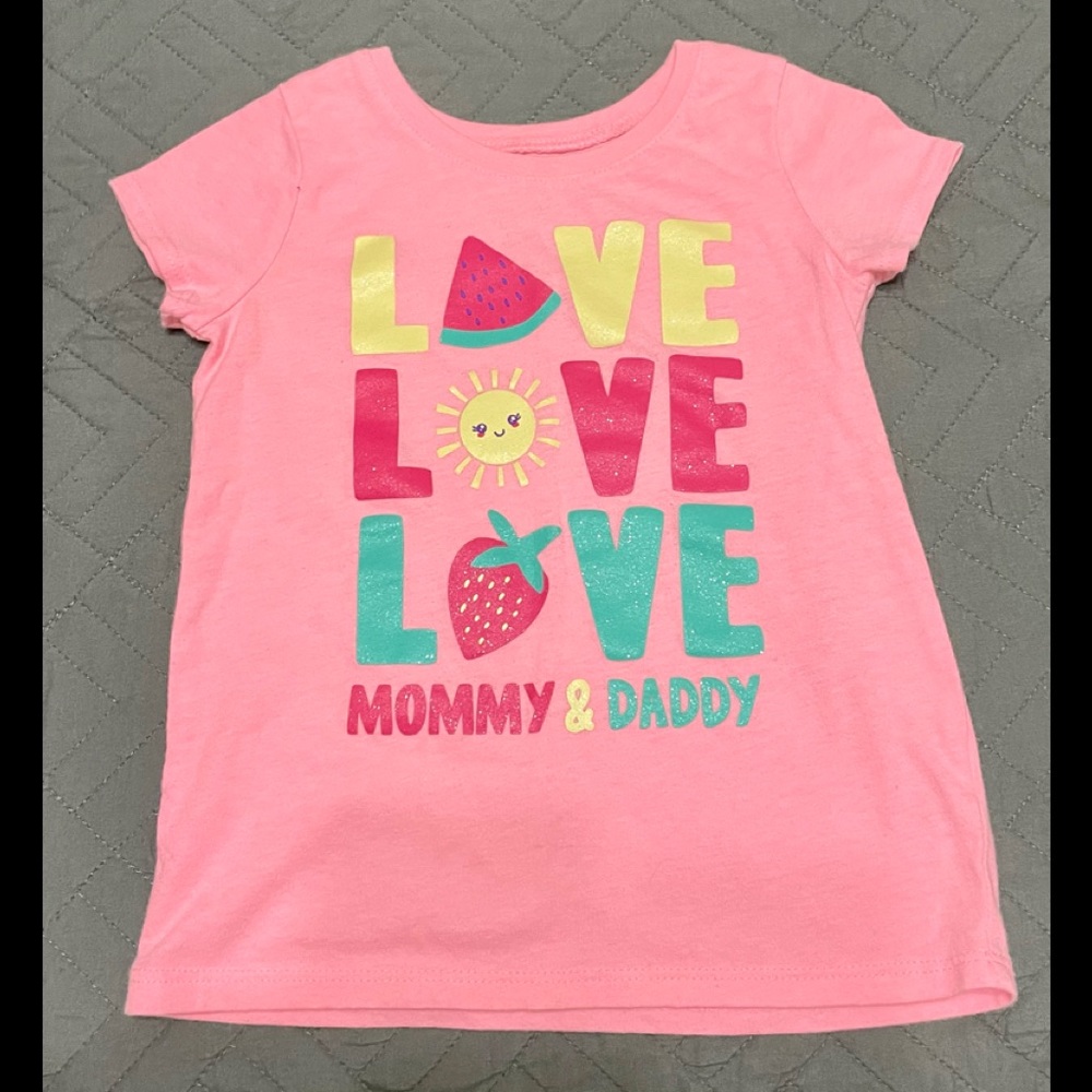 🎀Toddler girls “LOVE” T-shirt🎀